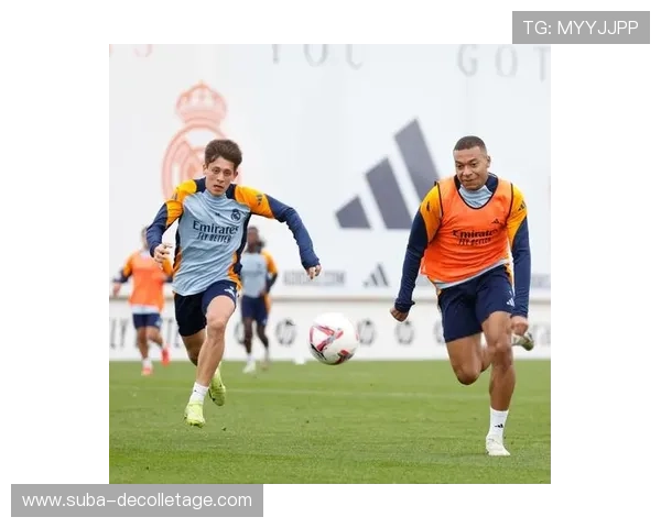 姆巴佩与罗纳尔迪尼奥：技术创造力与速度效率的世代天赋对比分析