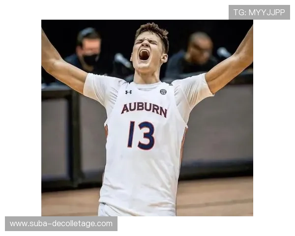 沃克·凯斯勒突破效率提升明显 改变球队外围进攻结构