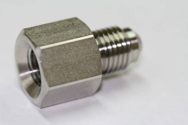 décolletage de pièce de robinetterie industrielle, sous-traitant fabrication raccord inox